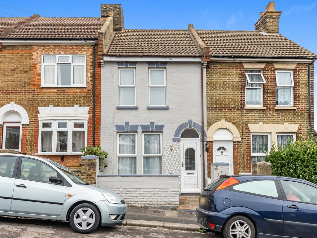 3 bed terraced house for sale in Minerva Road, Strood, Rochester ME2, £