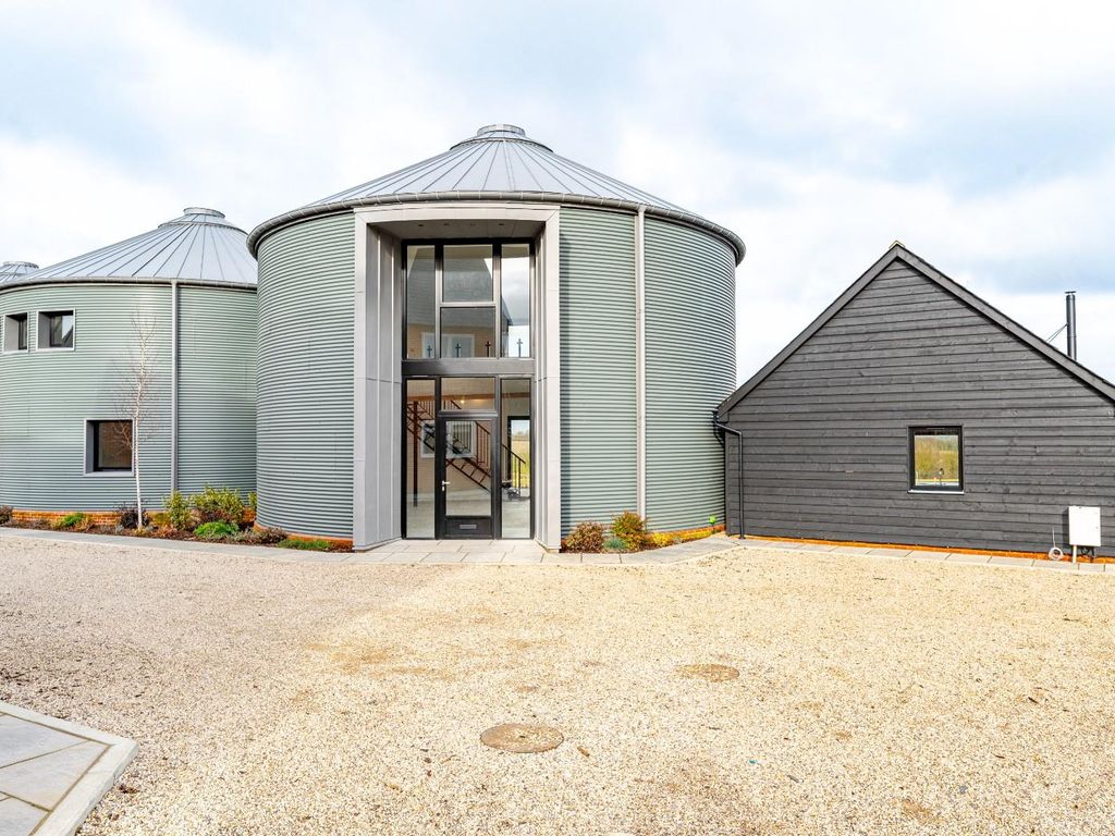 New home, 4 bed detached house for sale in Cutlers Green, Thaxted