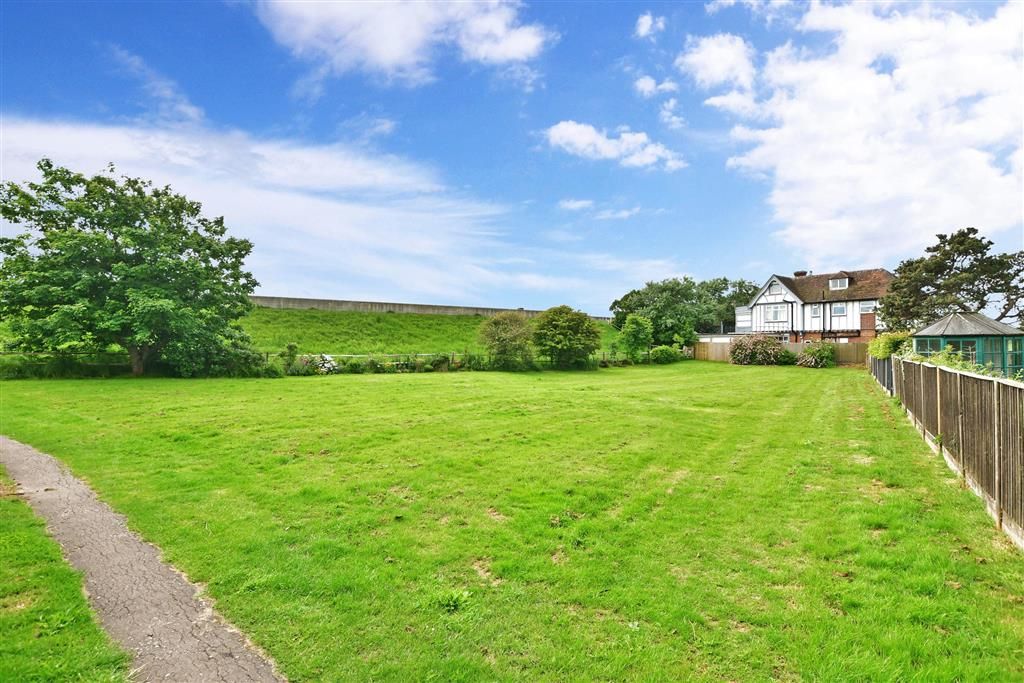 2 bed semidetached house for sale in Tartane Lane, Dymchurch, Kent