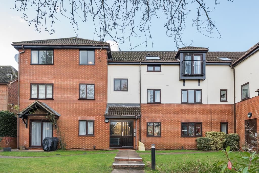 1 bed flat for sale in High Buckinghamshire HP12, £155,000 Zoopla