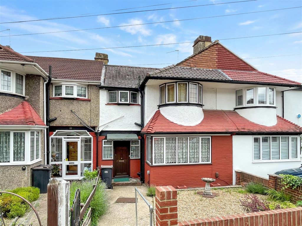 3 bed terraced house for sale in Ridgeway Drive, Bromley BR1, £500,000