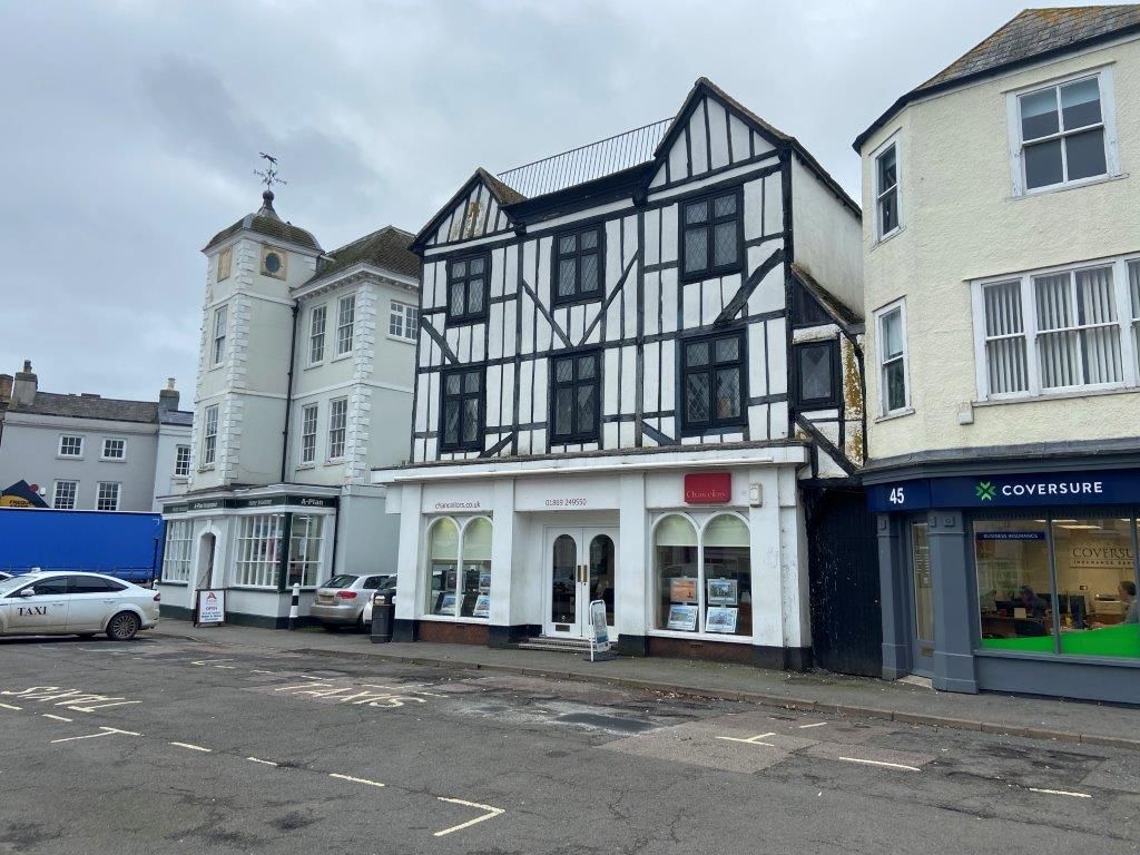 Market Place, Bicester OX26  