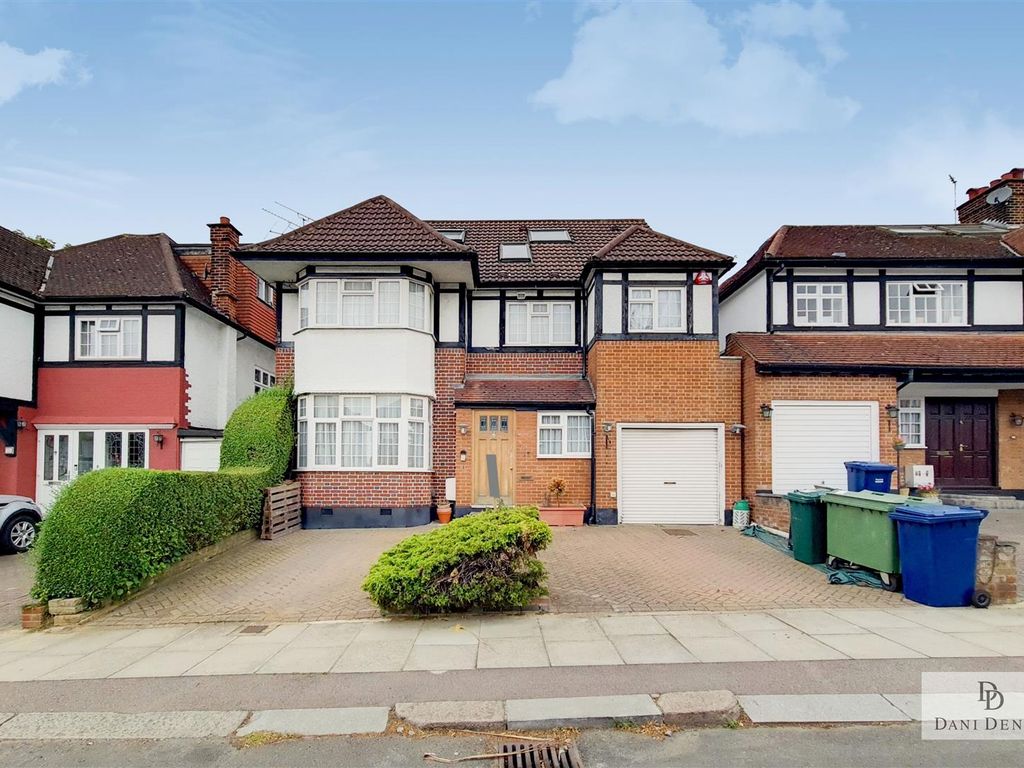 7 bed detached house for sale in Highview Avenue, Edgware HA8 Zoopla