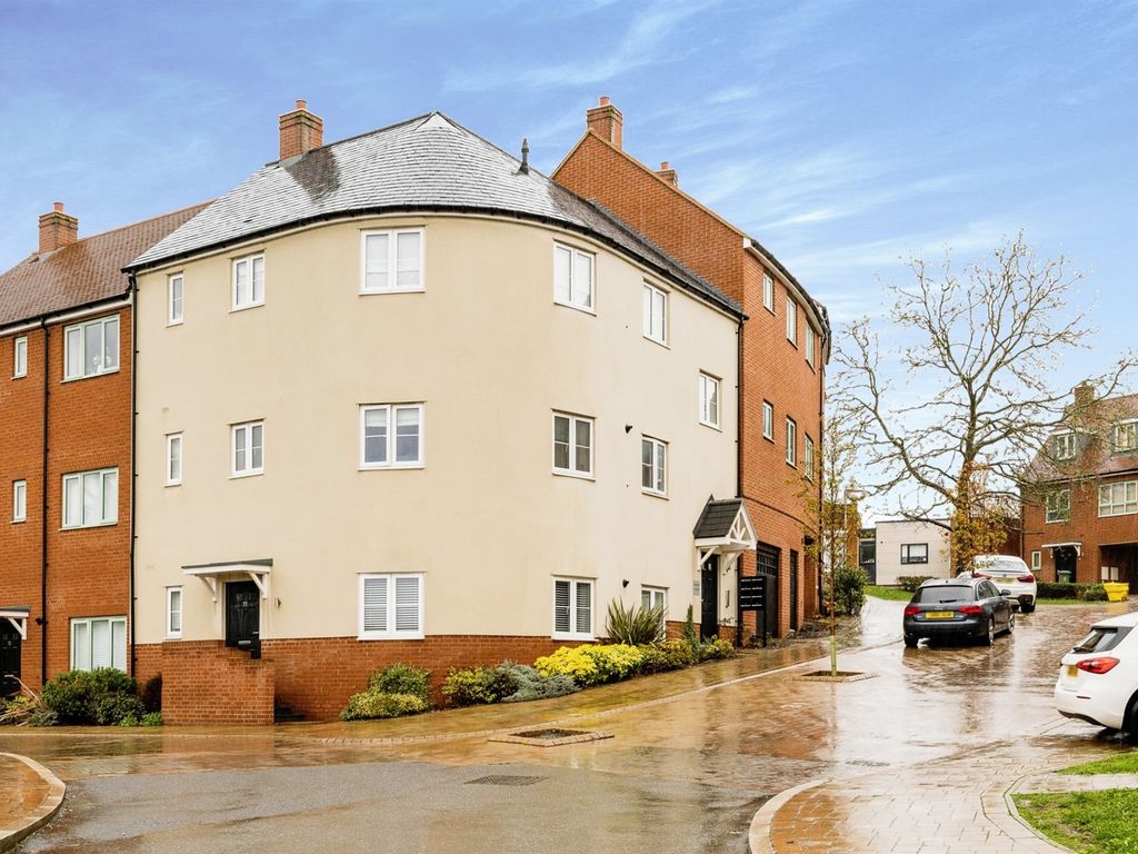 Summerhouse Hill, Buckingham MK18  