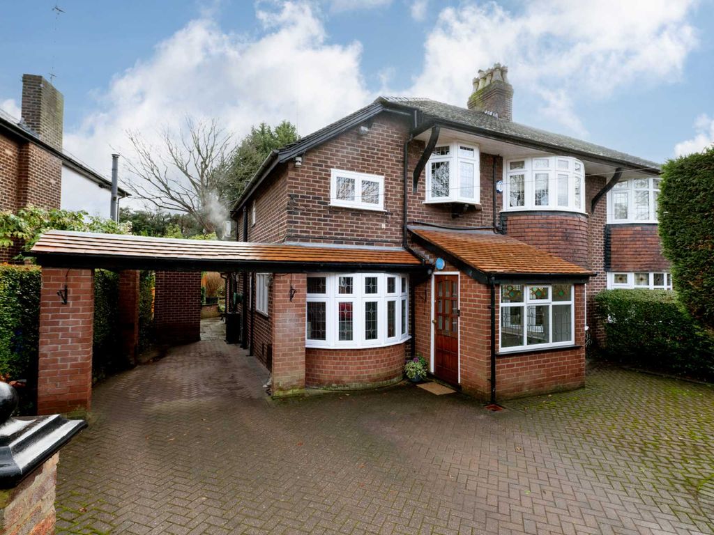 5 bed semidetached house for sale in Danesway, Prestwich M25, £625,000