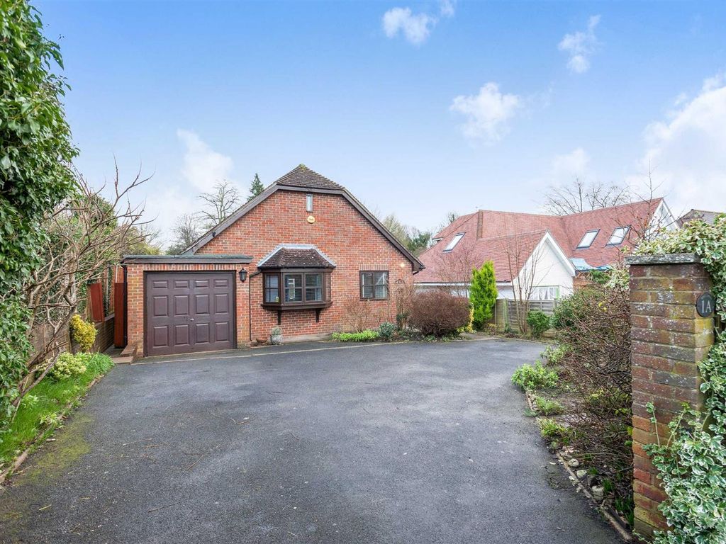 2 bed detached bungalow for sale in Childsbridge Lane, Kemsing