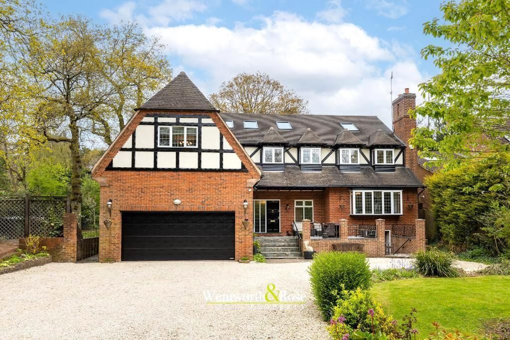6 bed detached house for sale in Linthurst Road, Barnt Green