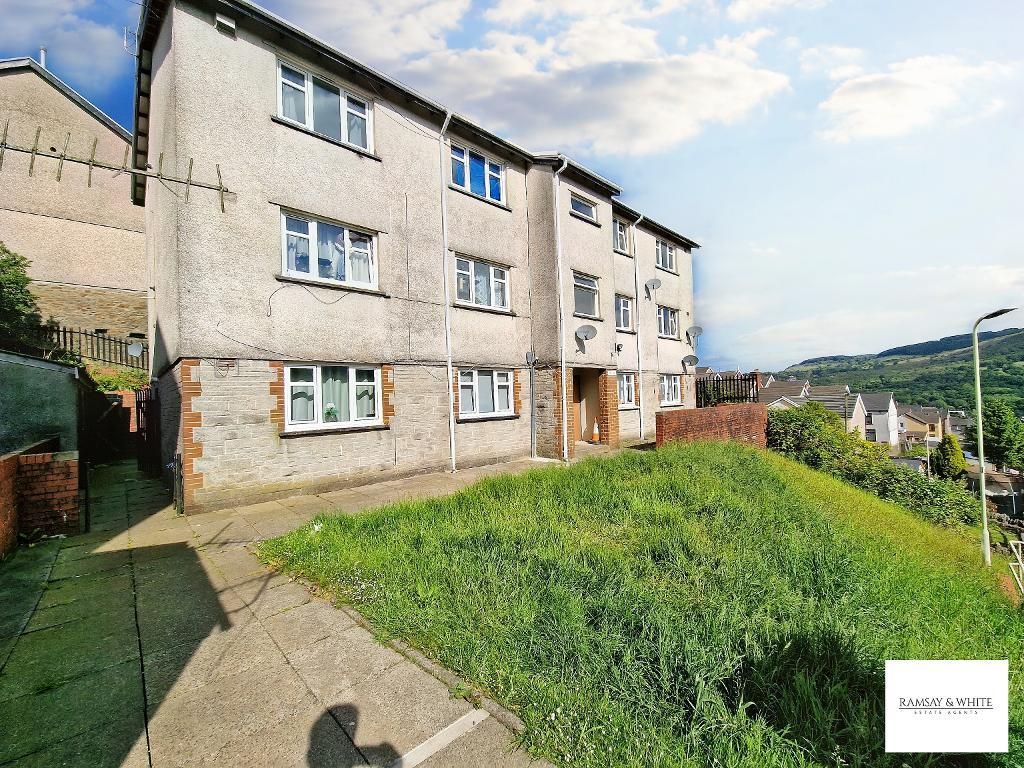 2 bed flat for sale in Cwrt Llanwonno, Mountain Ash CF45 Zoopla