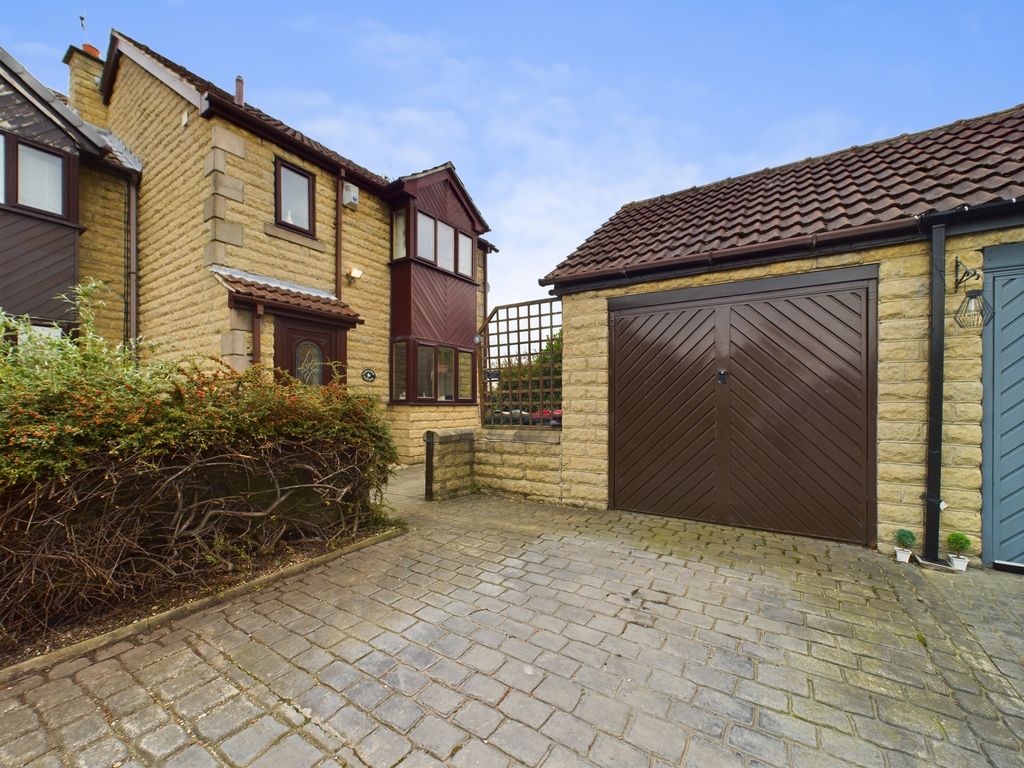 3 bed detached house for sale in Rainborough Mews, Brampton Bierlow