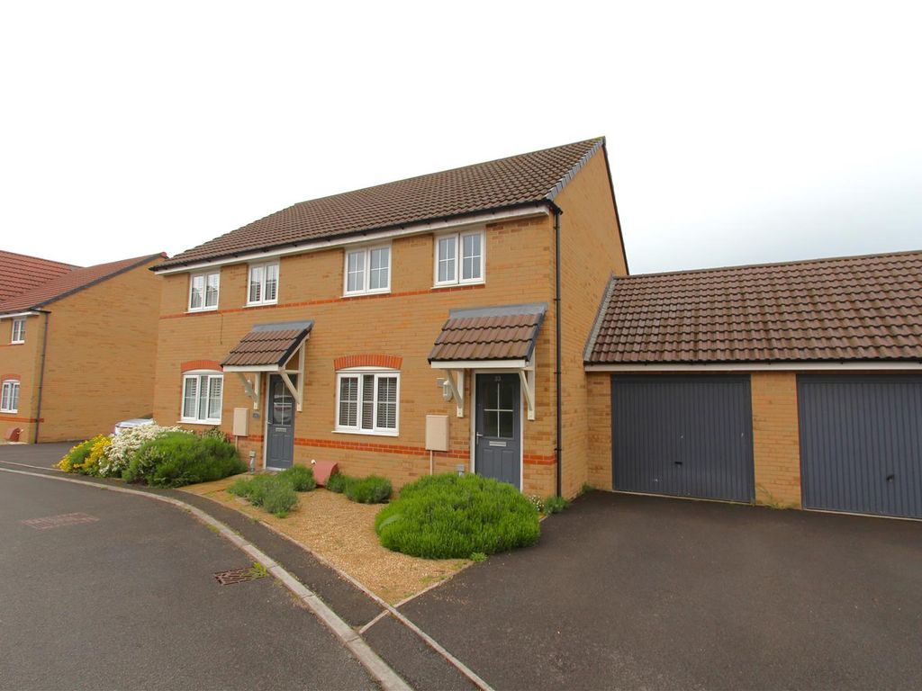 3 bed property for sale in Skylark Drive, Keynsham, Bristol BS31 Zoopla