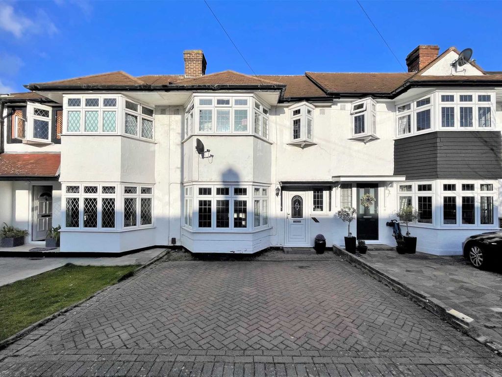 3 bed terraced house for sale in Aragon Road, Morden SM4 Zoopla