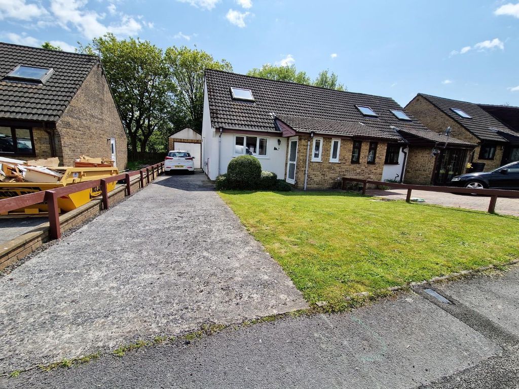 2 bed semidetached bungalow for sale in Gregory Close, Pencoed