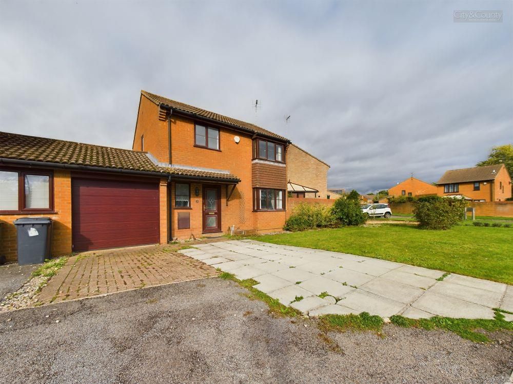 3 bed linkdetached house for sale in Ringwood, Bretton, Peterborough