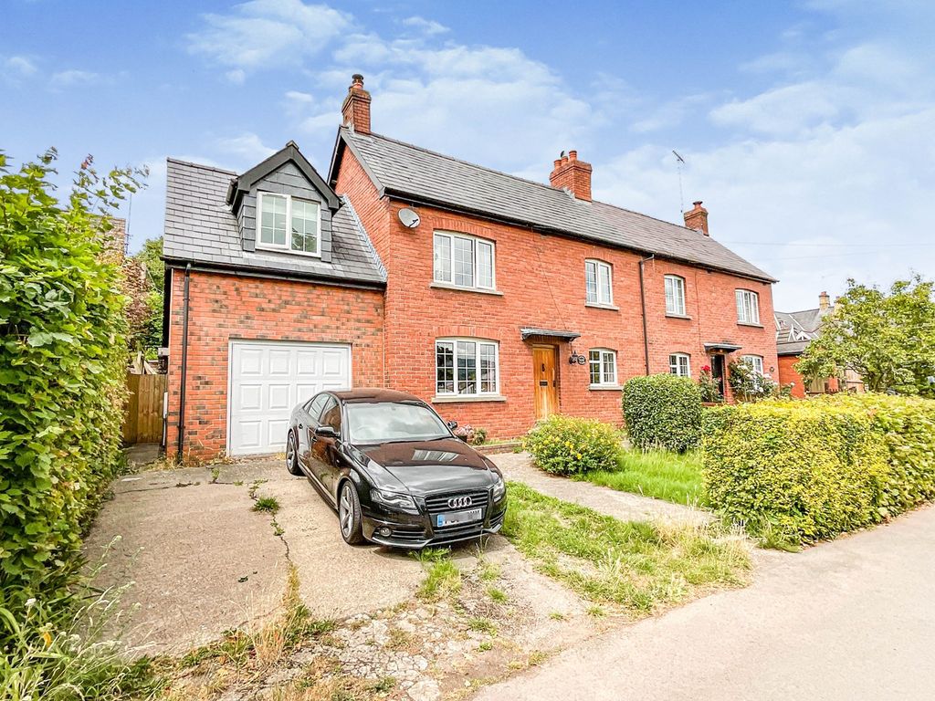 3 bed semidetached house for sale in Ton Road, Llangybi, Usk NP15 Zoopla