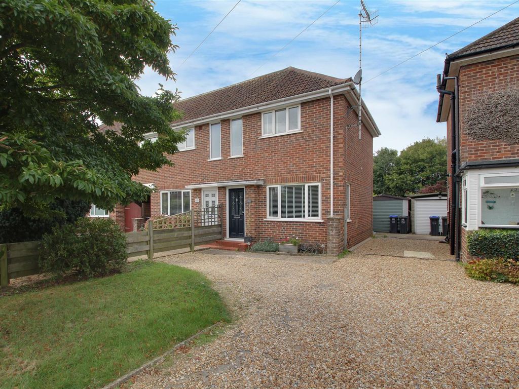 2 bed end terrace house for sale in Ringmer Road, Worthing BN13, £