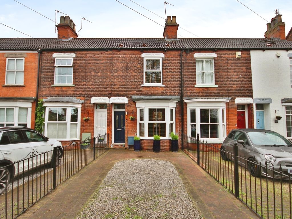 2 bed terraced house for sale in Lime Tree Avenue, SuttonOnHull, Hull