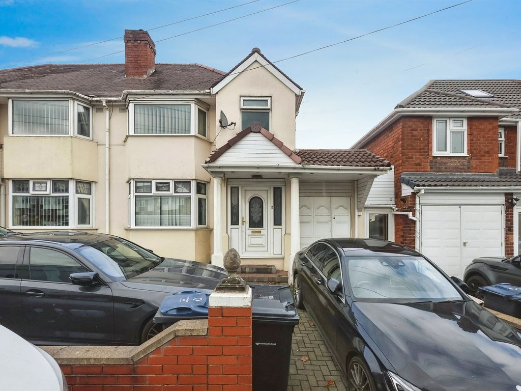4 bed semidetached house for sale in Coventry Road, Yardley