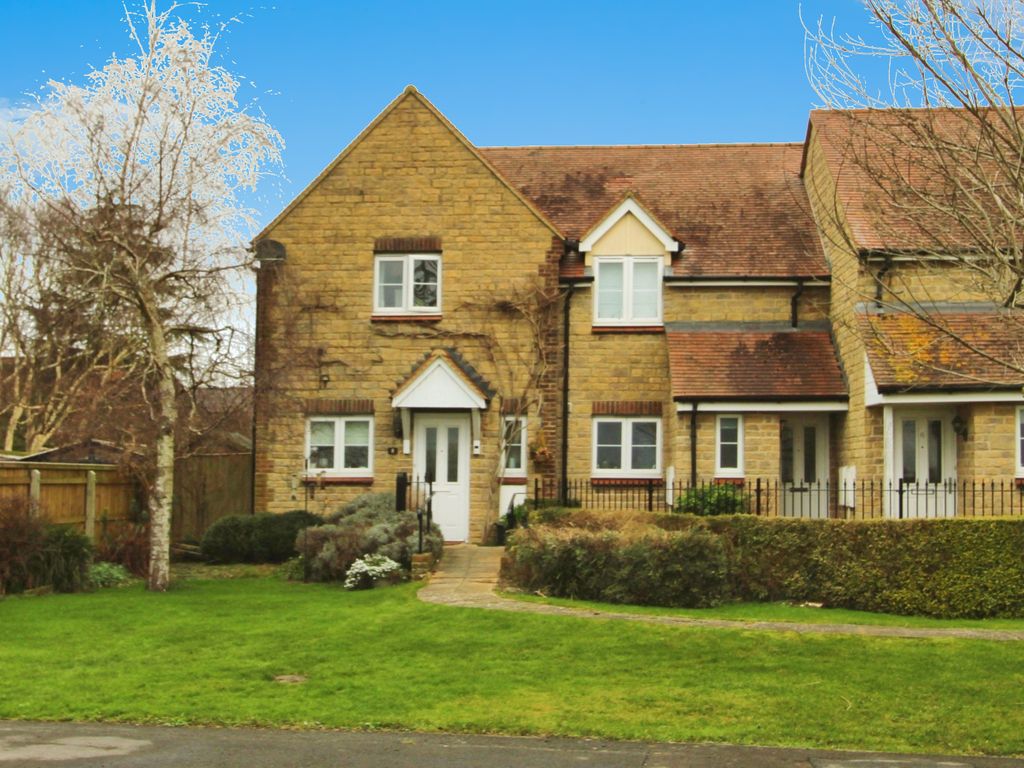 3 bed end terrace house for sale in Stockham Gardens, Cricklade