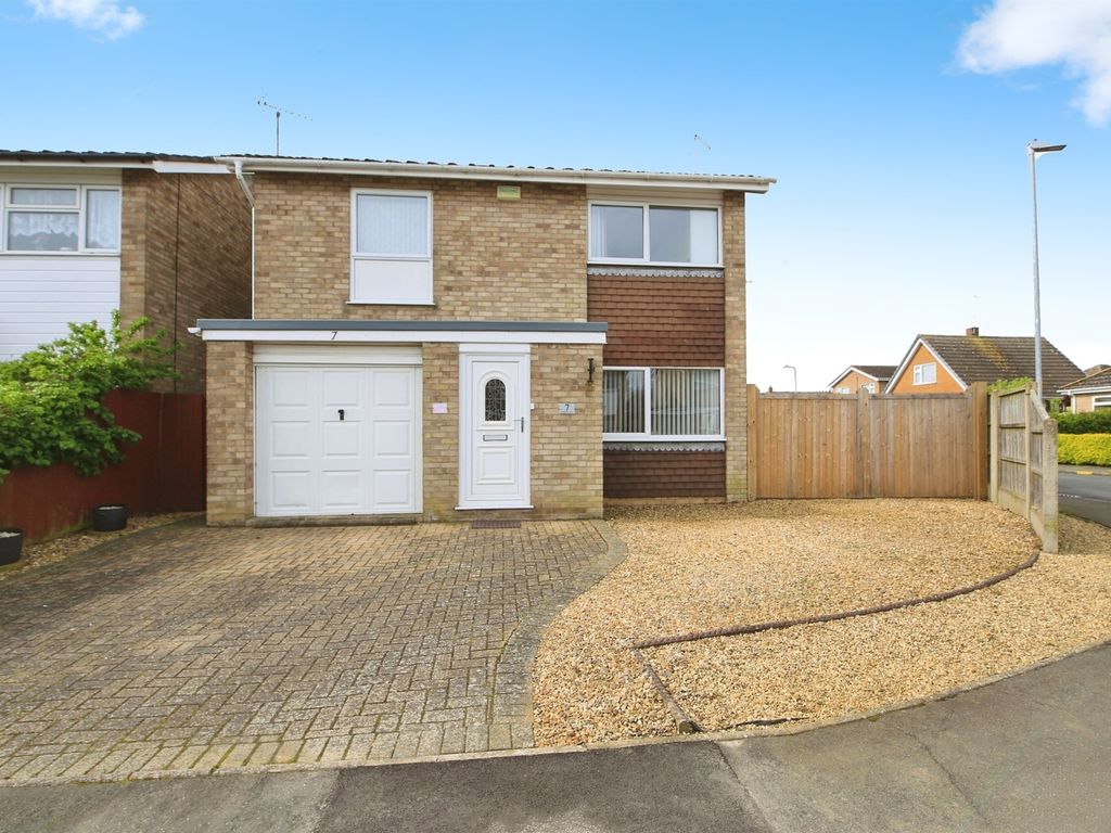 3 bed detached house for sale in Stephenson Way, Bourne PE10, £300,000