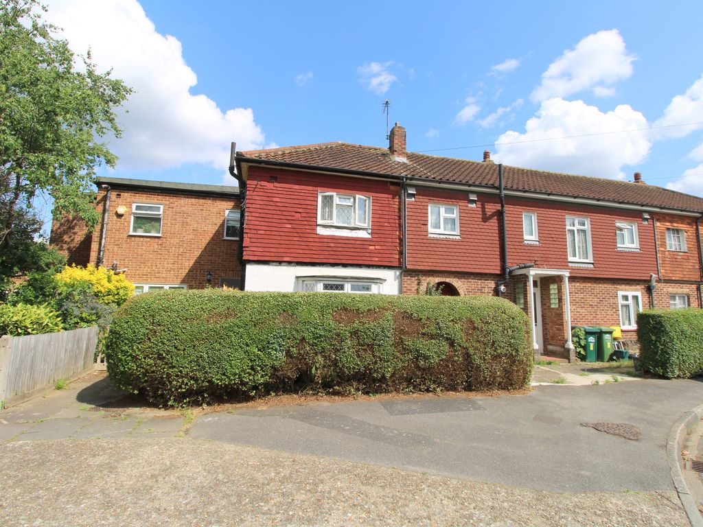 2 bed terraced house for sale in Hyde Terrace, Ashford TW15 Zoopla