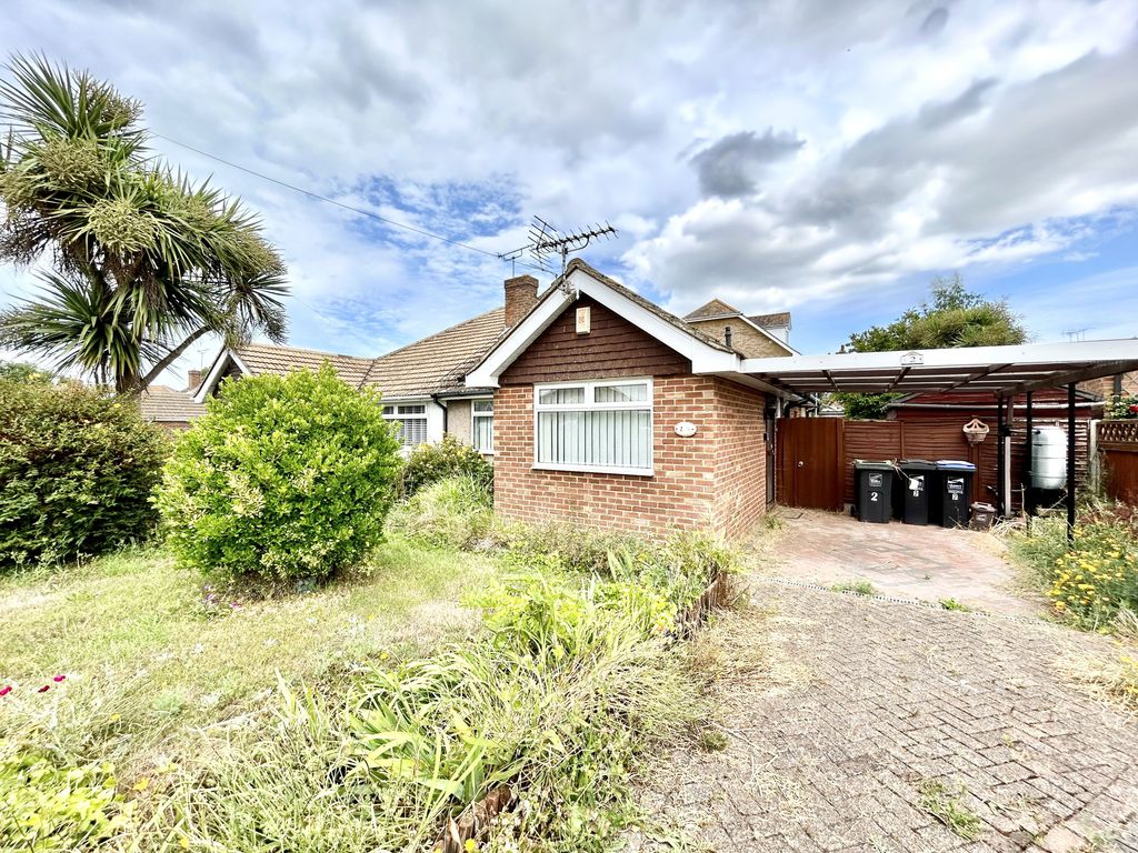 2 bed semidetached bungalow for sale in Kingfisher Close, Garlinge