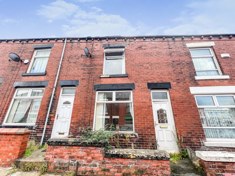 2 bed terraced house for sale in Alfred Street, Bolton BL3, £120,000
