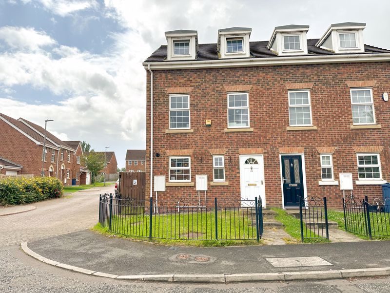 3 bed semidetached house for sale in Springfield Road, BlaydonOnTyne