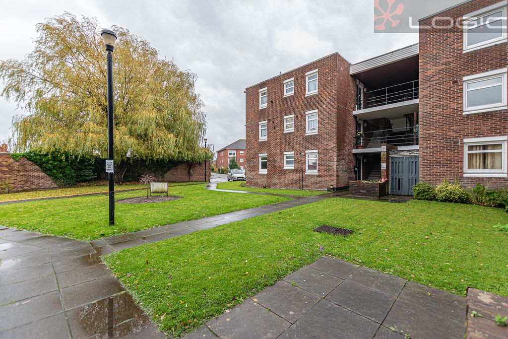 Green Park, Netherton, Bootle L30