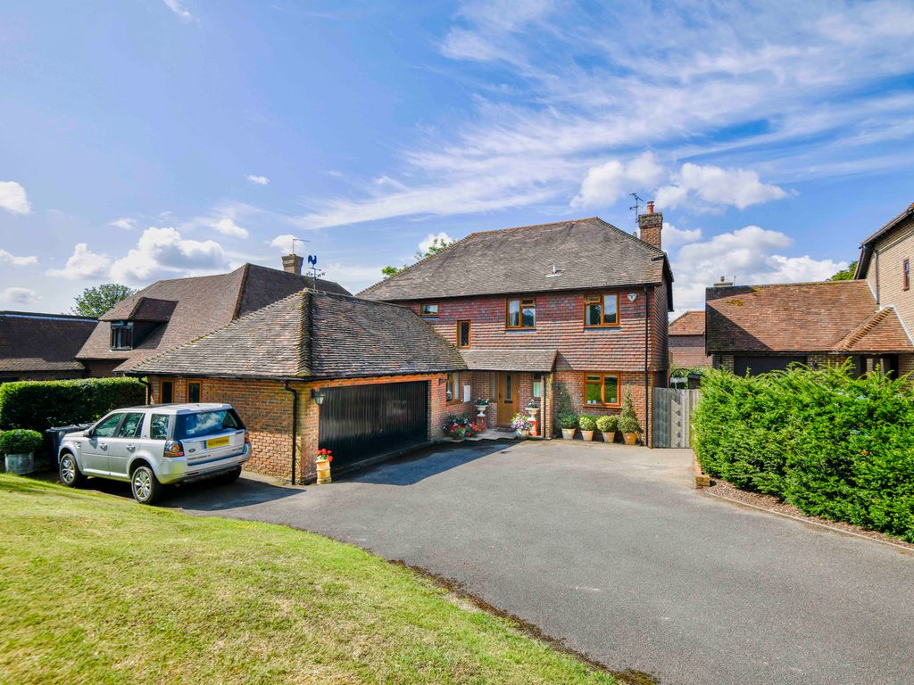 5 bed detached house for sale in Pett Lane, Charing TN27 Zoopla