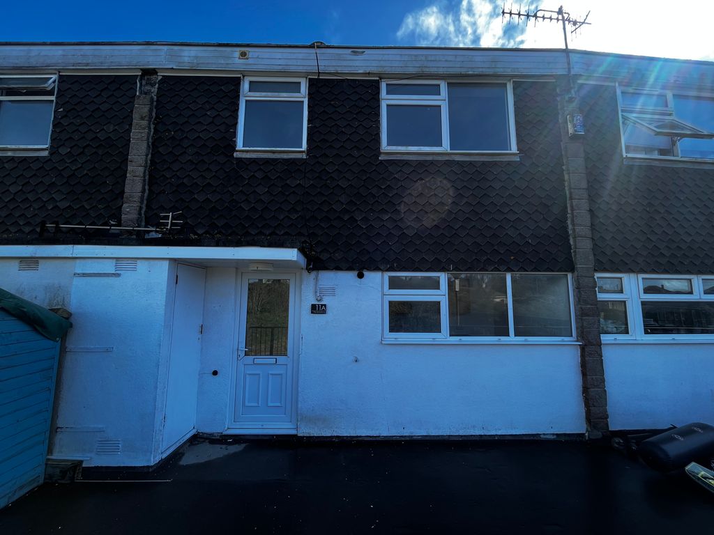 3 bed to rent in The Broadway, Plymstock, Plymouth PL9, £850