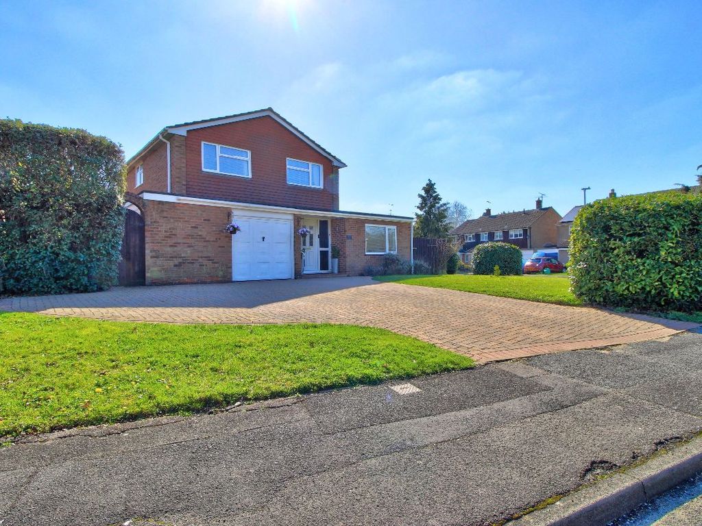 4 bed detached house for sale in Marks Road, Wokingham RG41 Zoopla