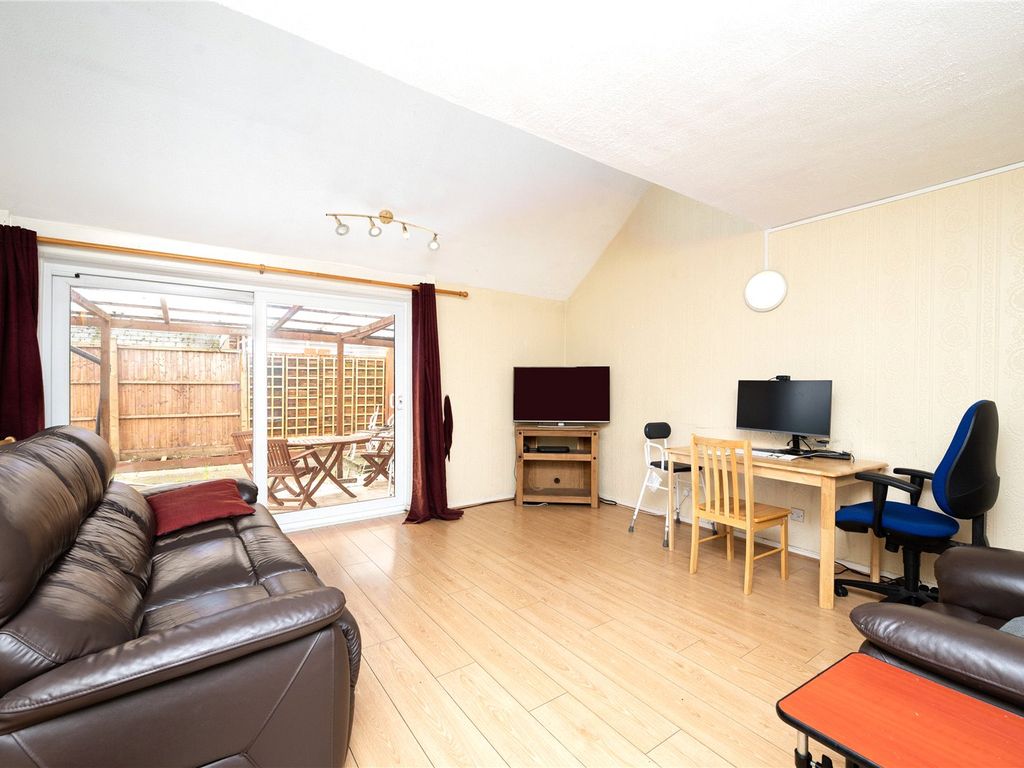 4 bed end terrace house for sale in Burness Close, Islington, London N7
