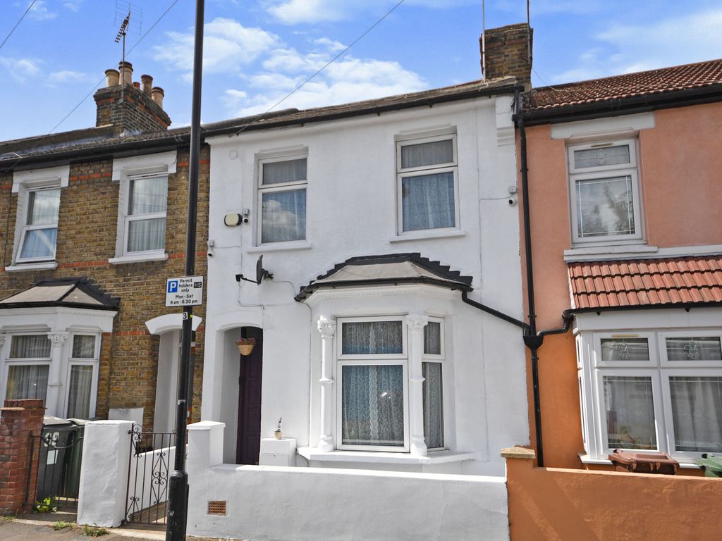 3 bed terraced house for sale in Gaywood Road, Walthamstow E17 Zoopla