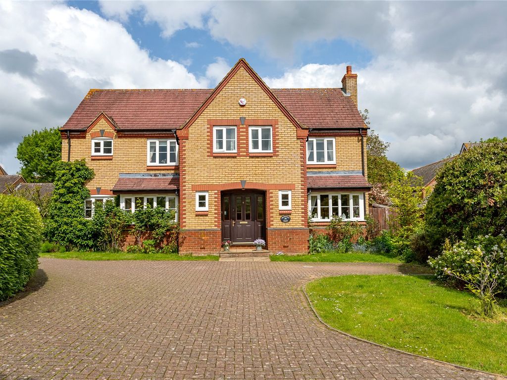 5 bed detached house for sale in Partridge Lane, Bromham, Bedford