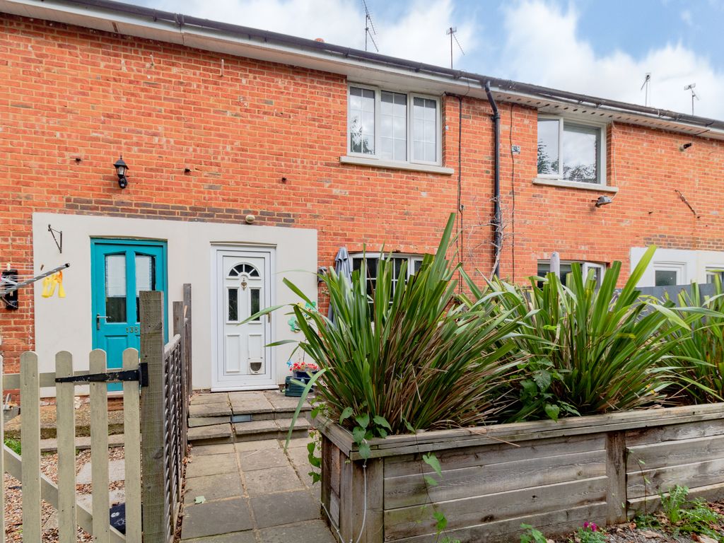 2 bed terraced house to rent in Alexandra Road, Aldershot GU11 Zoopla