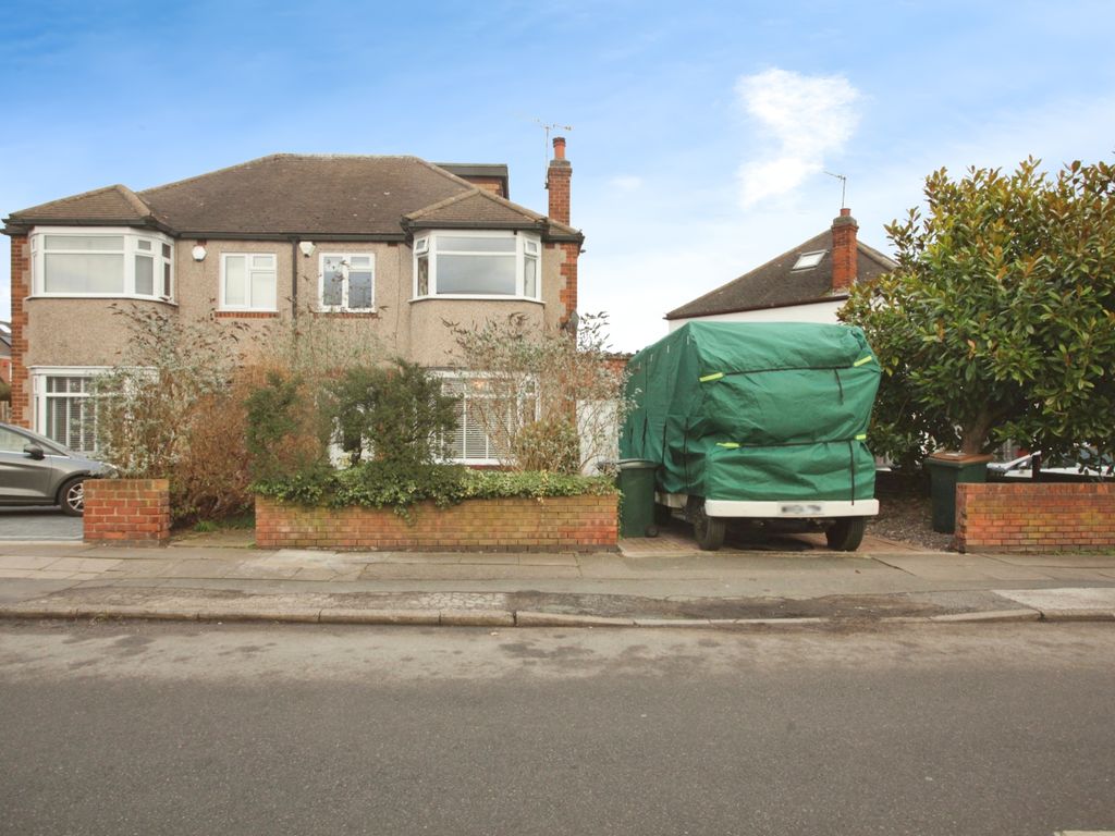 3 bed semidetached house for sale in Birchfield Road, Coundon