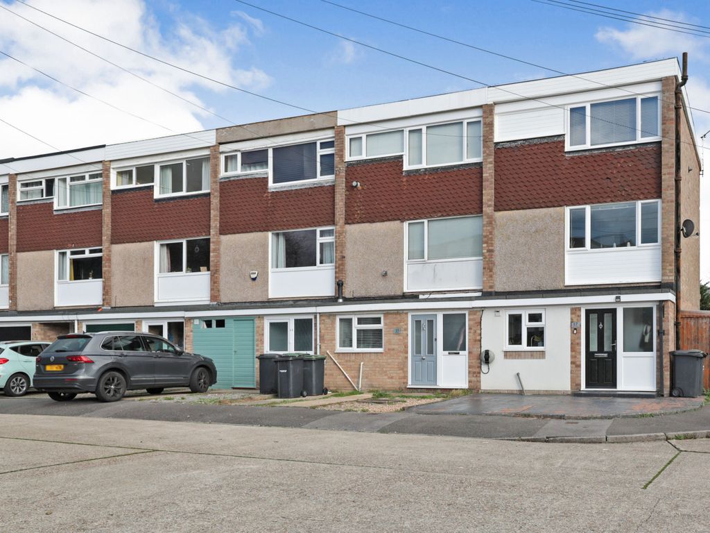 4 bed end terrace house for sale in Ash Close, Gosport PO12 Zoopla