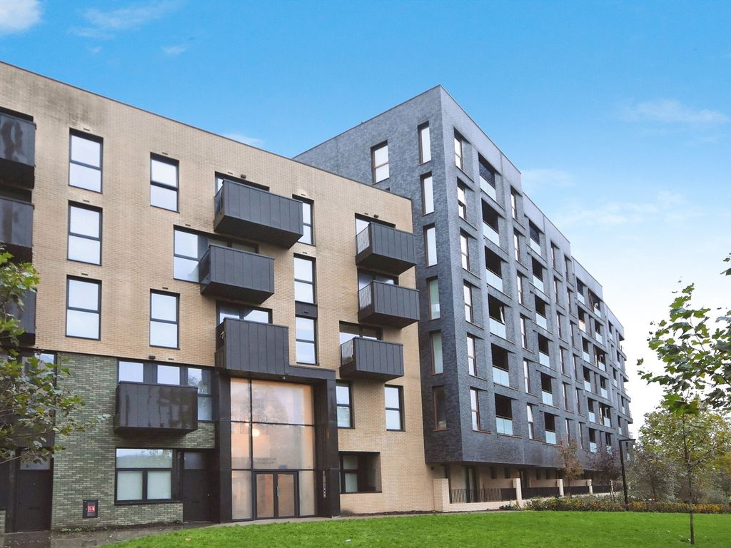 1 bed flat for sale in Burgess Springs, Chelmsford CM1, £84,000 Zoopla