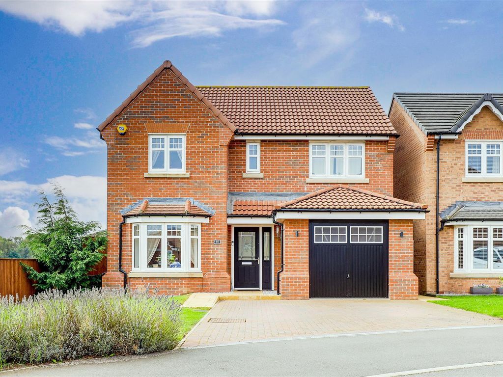 4 bed detached house for sale in Canberra Crescent, Hucknall