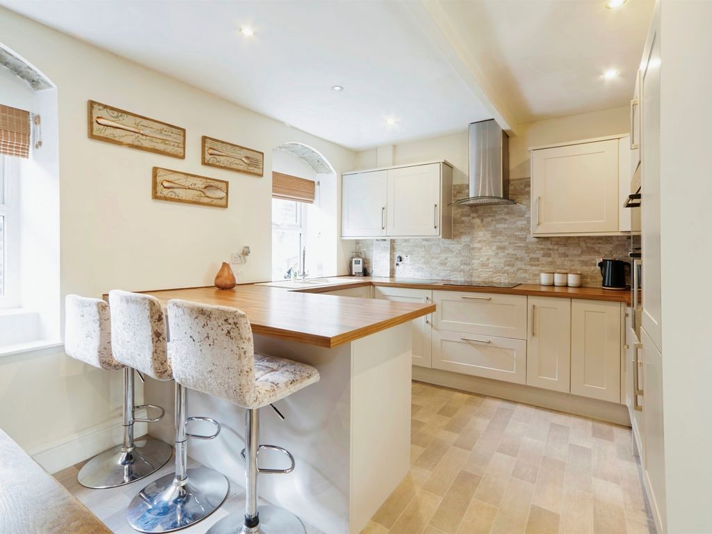 4 bed terraced house for sale in Carr Road, Calverley, Pudsey LS28, £300,000 Zoopla