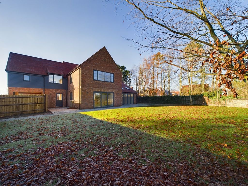 New home, 5 bed detached house for sale in Walden Road, Great