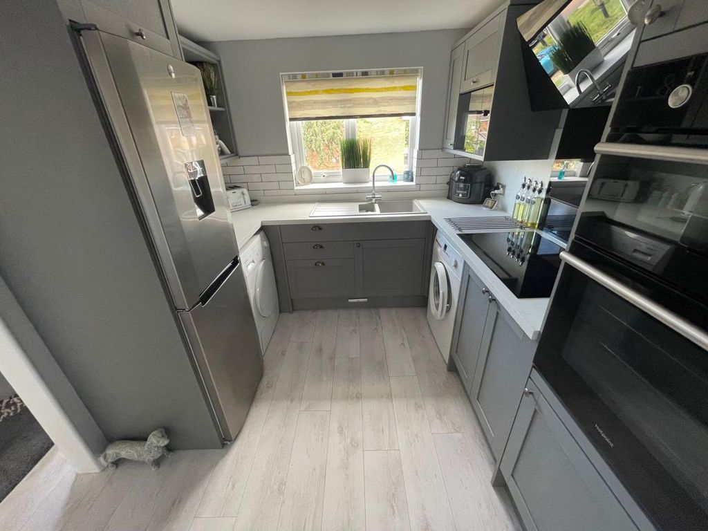 3 bed for sale in Church Parade, Ellesmere Port, Cheshire