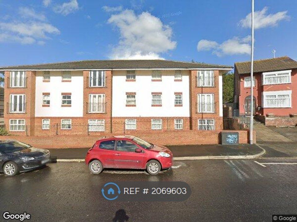2 bed flat to rent in Hillcrest Court, Wallasey CH44, £625 pcm Zoopla