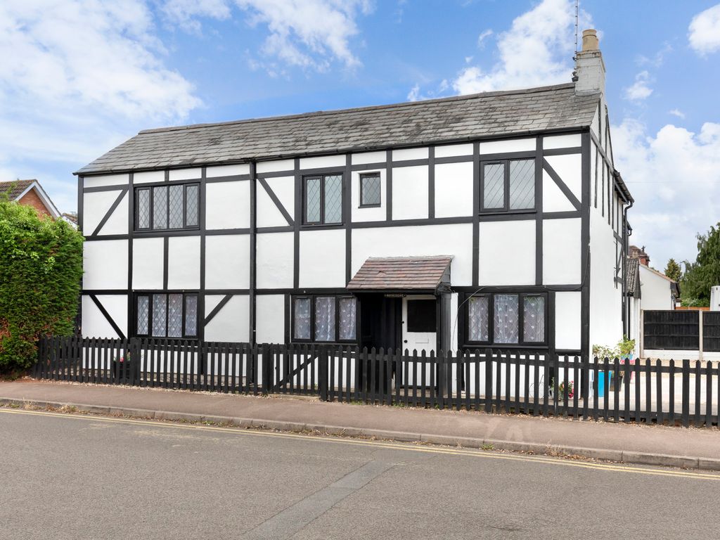 4 bed detached house for sale in Blacksmith Lane, Churchdown