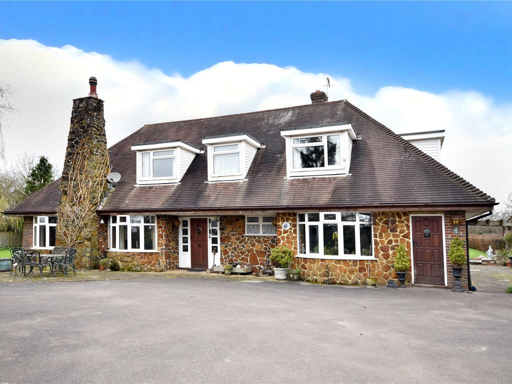 4 bed detached house for sale in Rookery Lane, Smallfield, Horley RH6