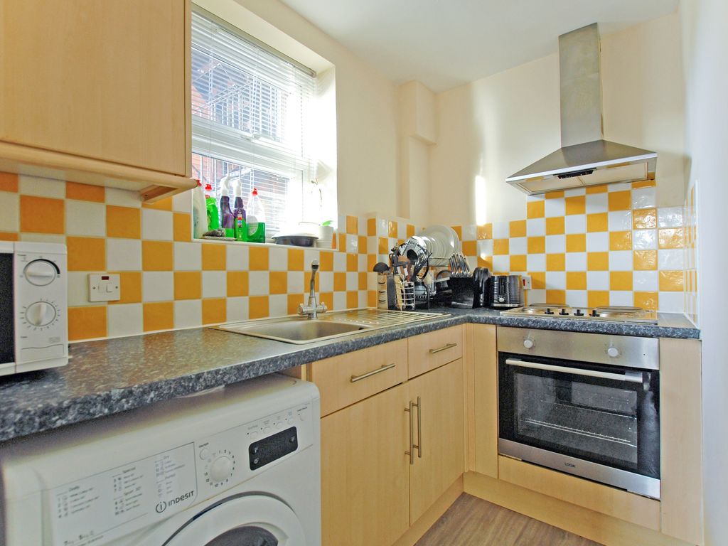 1 Mulberry House, 190 High Street, Egham TW20  