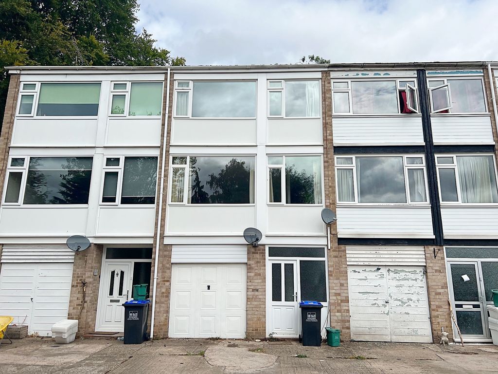 3 bed town house for sale in Alpine Court, Kenilworth CV8 Zoopla