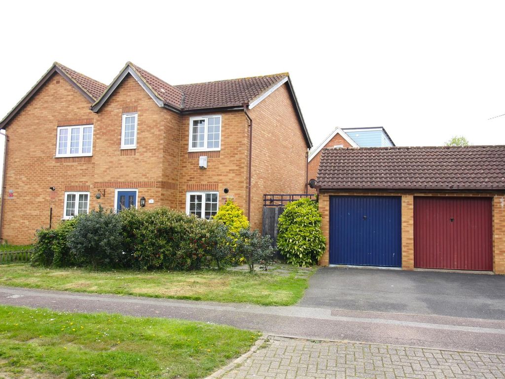 3 bed semidetached house for sale in Isaacson Drive, Wavendon Gate, Milton Keynes MK7, £325,000