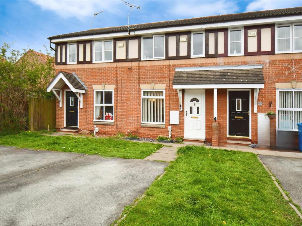 2 bed terraced house for sale in The Cotswolds, Hull HU9, £90,000 Zoopla