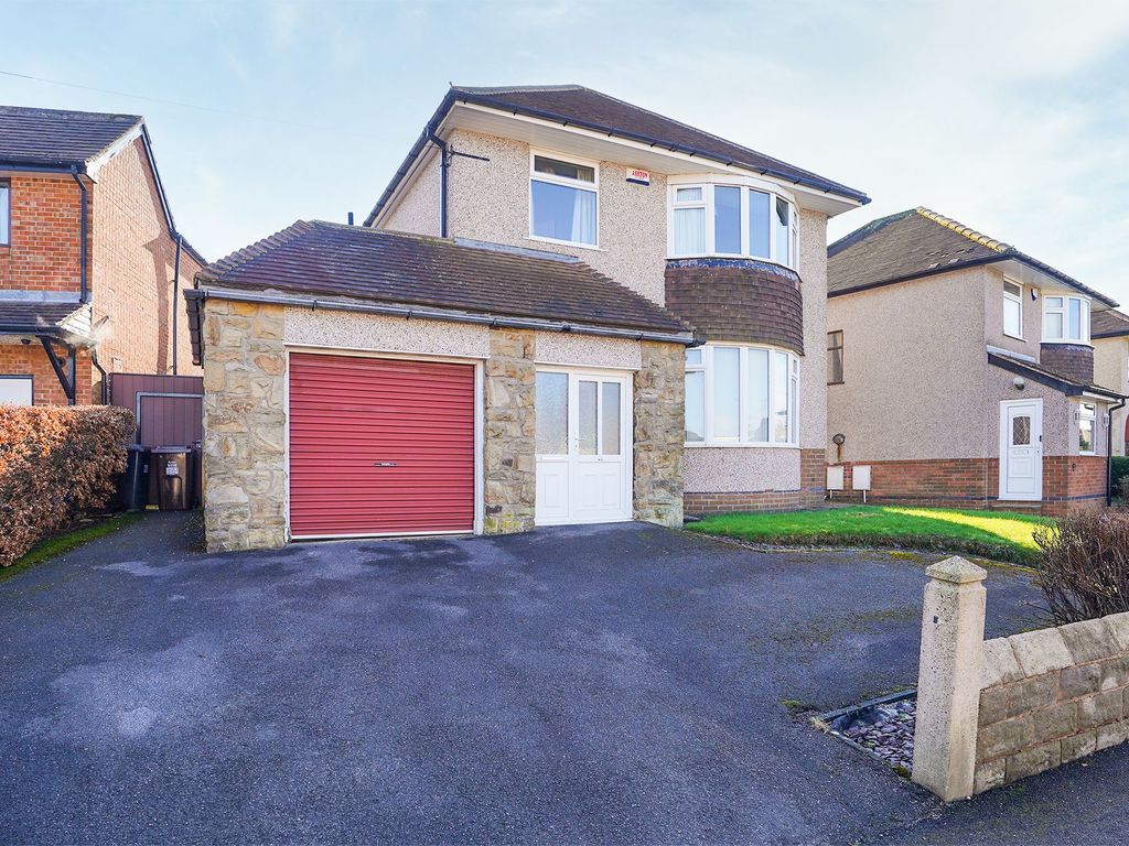 3 bed detached house for sale in Barncliffe Crescent, Sheffield S10, £